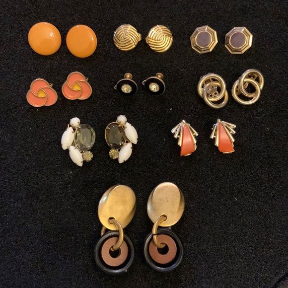Jewelry - Vintage fun clip on or screw on earrings.‎ 9 pairs metal, enamel, plastic, beads